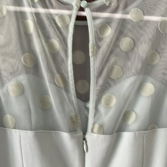 Lauren Conrad light sage green sleeveless dress. Size 4 - Picture 5 of 6